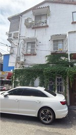 仓桥街正街 店连屋1-3楼 74平米 198万 2027名额 1楼做店面
