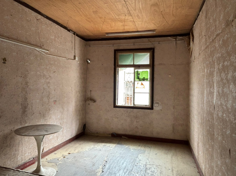 西公廨33号宿舍楼2楼 33平米152万