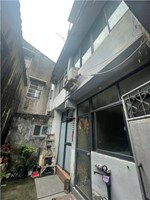 仓桥街93弄内 落地房1-3楼 77平米 198万 初中小学均不占 有独用小院