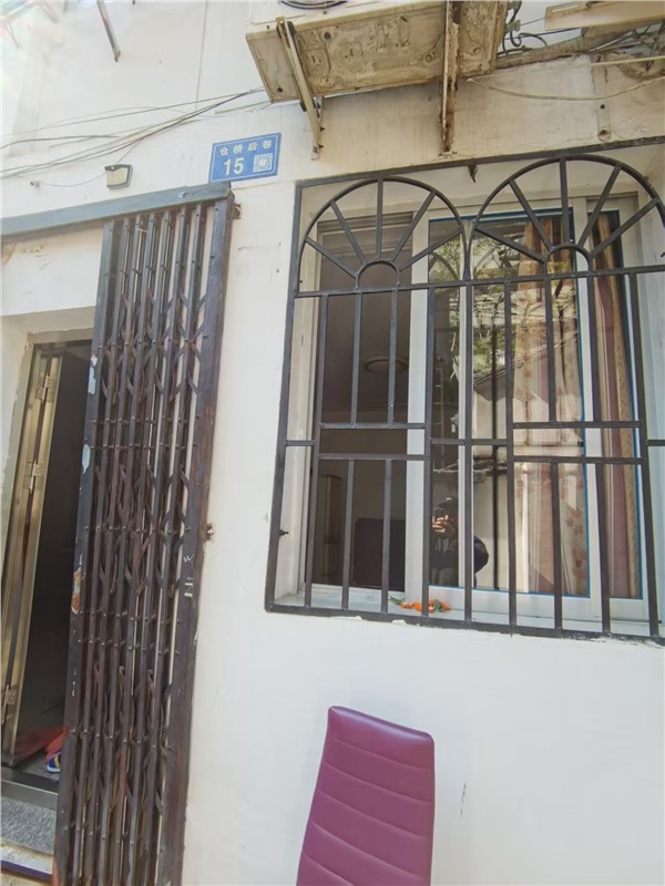 仓桥后巷15号内落地房1-3楼 73平米 298万 初中小学都不占