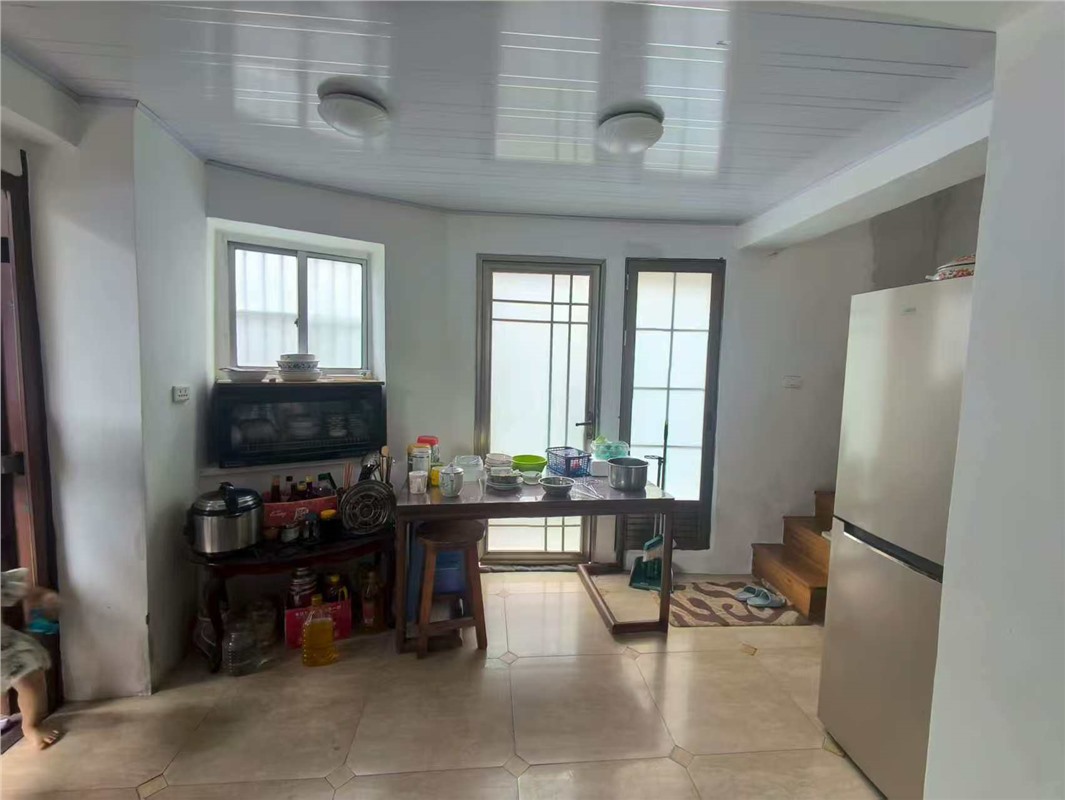 金锁14号落地房1-2楼 32平米 145万 9月过户