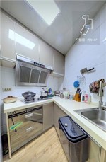 安平大厦13楼 51平米 148万