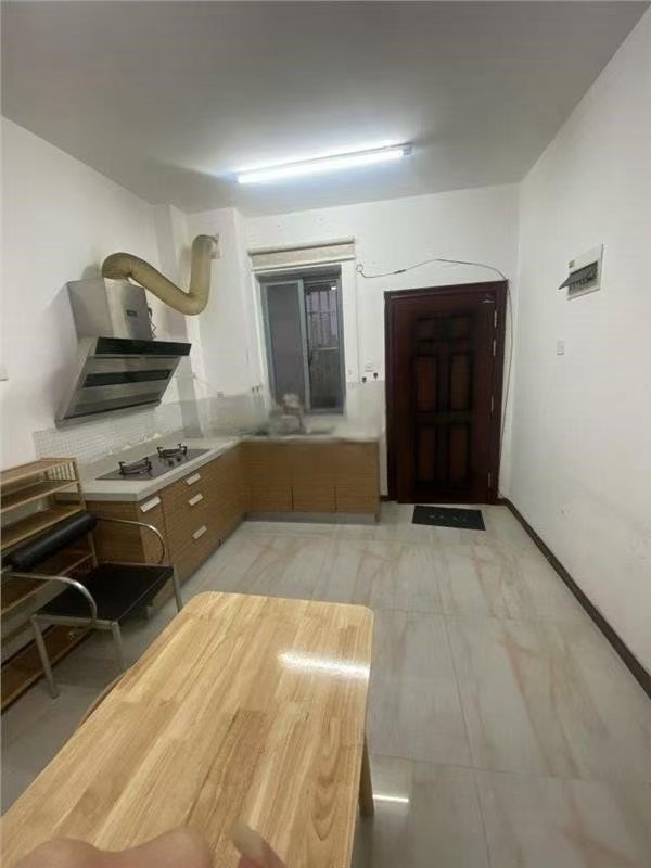 百榕4楼 45平米 162万