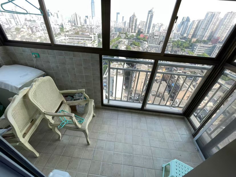 百榕14楼 210平米 488万 不占名额