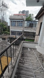 解北后巷独栋落地房4层带露台 70.36平米 368万 初中小学都不占名额