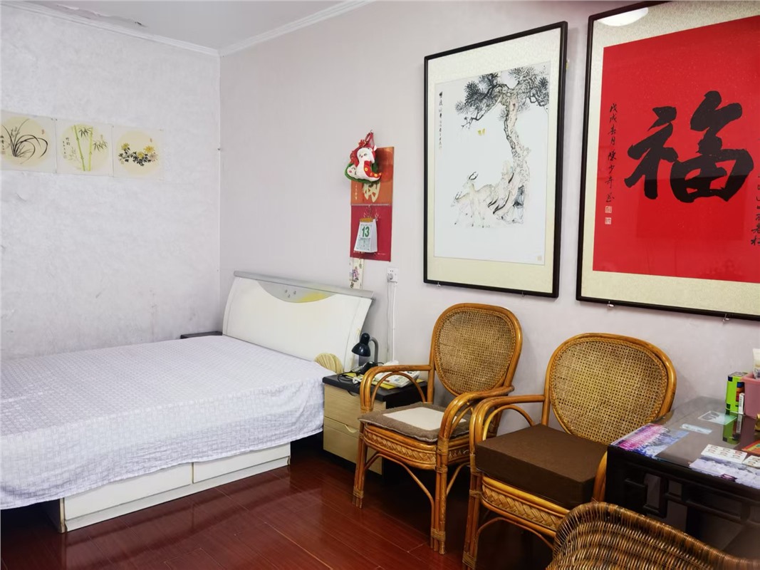 三官殿152号工商银行宿舍3楼 55平米 143万