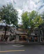 广场路正街店连屋年租22万 122平米 498万 初中小学都不占名额