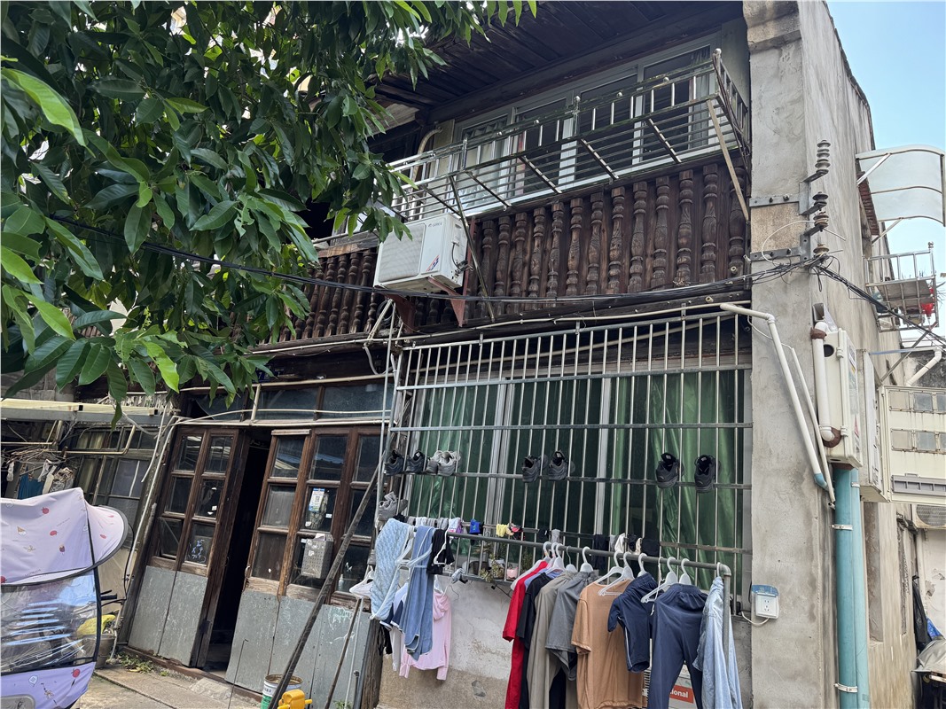 黄府巷58弄内落地房1-2楼 174平米 228万 不占名额