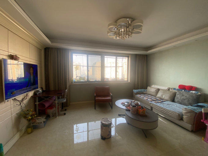 百榕13楼 126平米 298万 不占名额