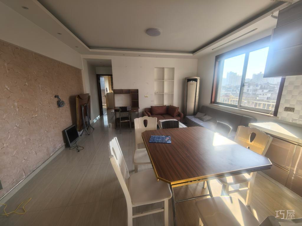 百榕5楼 64平米 235万 不占名额