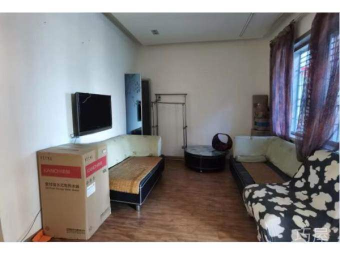 广府8楼 电梯直达带露台 70平米 178万 不占名额