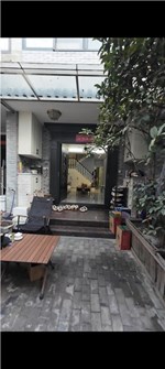 广场后巷13号大院内 落地房3层 89平米 308万 小学不占 初中2027