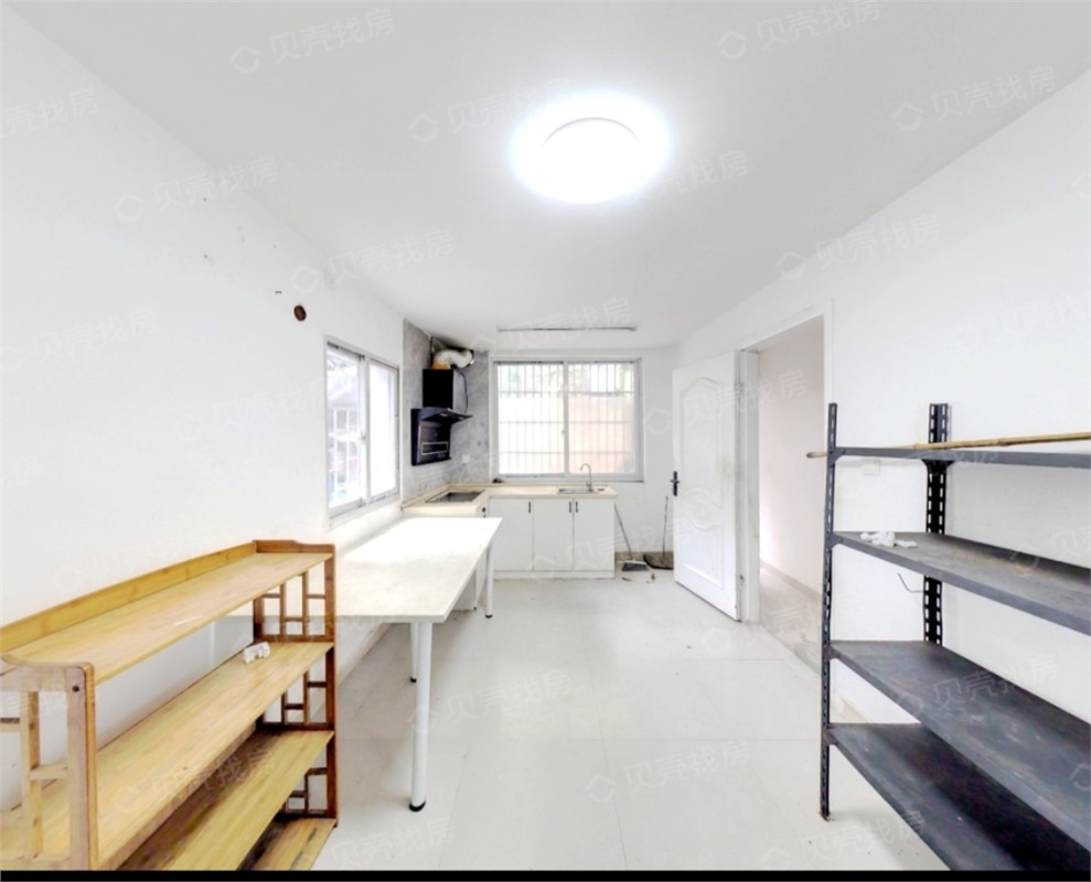 广场路62弄内 59.8平米 落地房1-2楼 177万 实际面积 80平米