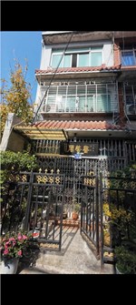 倪衙巷 落地房1-4楼 32平米150万5房双露台 买一层送三层
